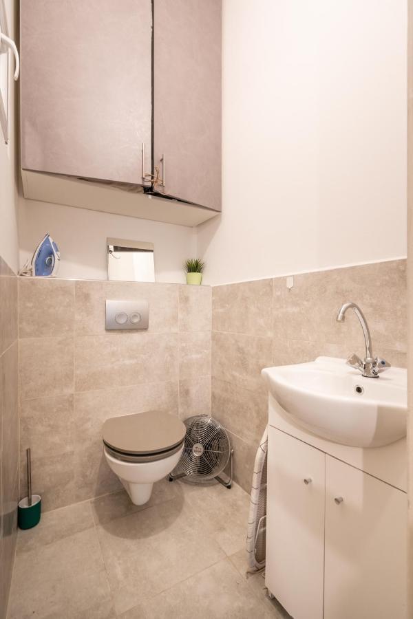 The White House Apartment Budapest Exterior photo
